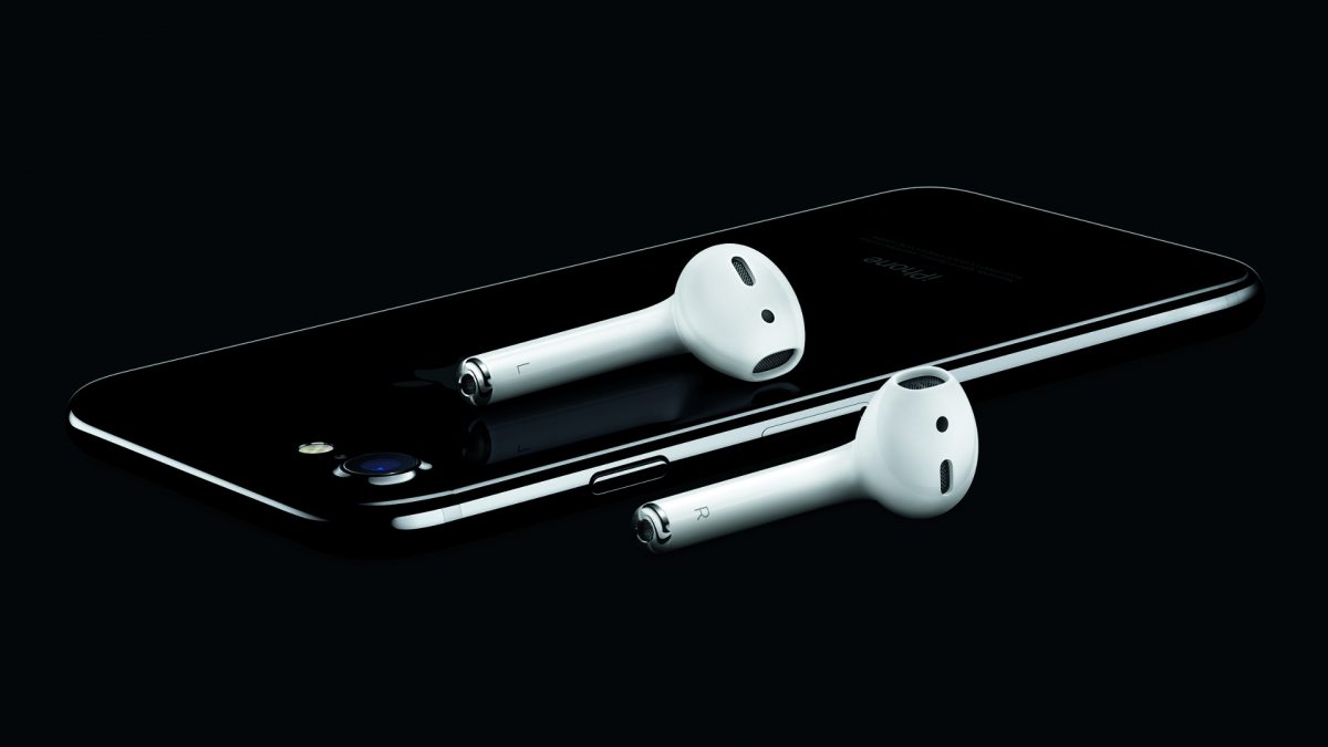 Apple AirPods – słuchawki bezprzewodowe od Apple – recenzja – test