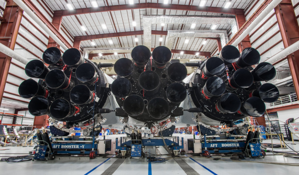 Silniki Falcona Heavy, który poleci w 2018 roku