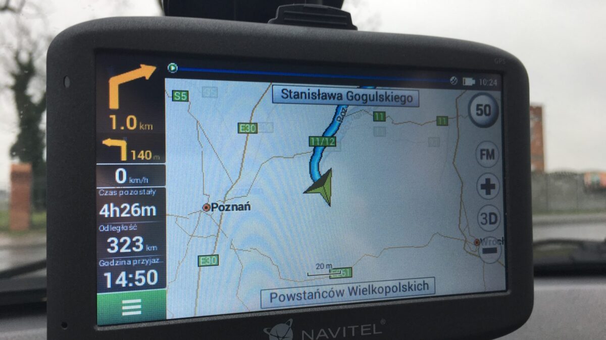 [TEST] Navitel E500 – Recenzja przystępnej cenowo nawigacji