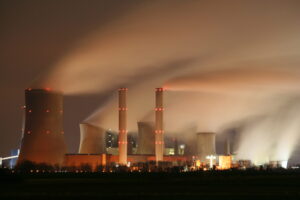 Elektrownia węglowa Niederaußem. WIKIPEDIA