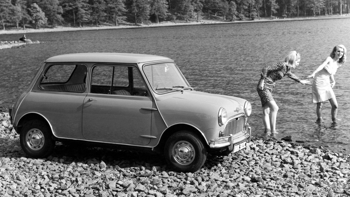 Historycznie o samochodach. Mini, czyli mała brytyjska legenda