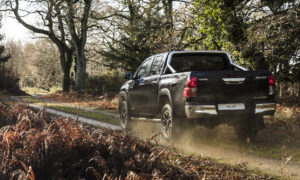 Toyota Hilux Invincible 50 Chrome Edition