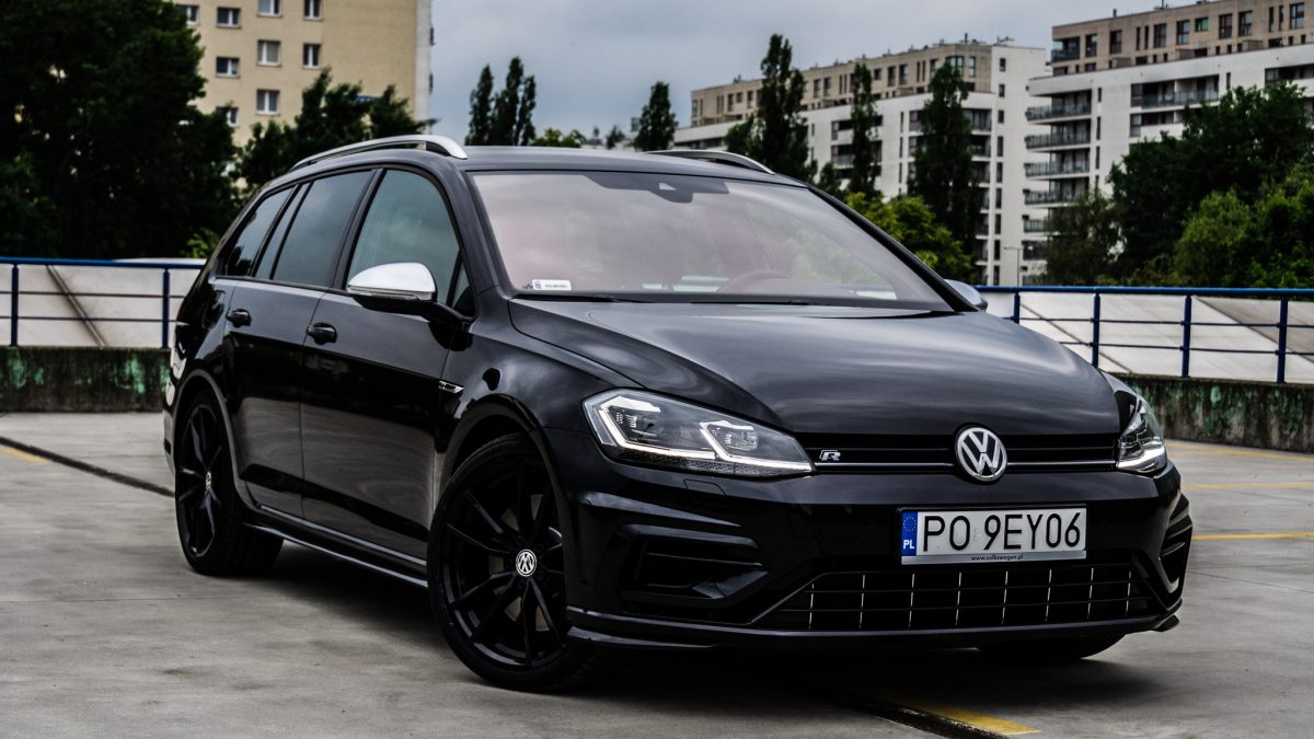 Volkswagen Golf R – synonim sleepera