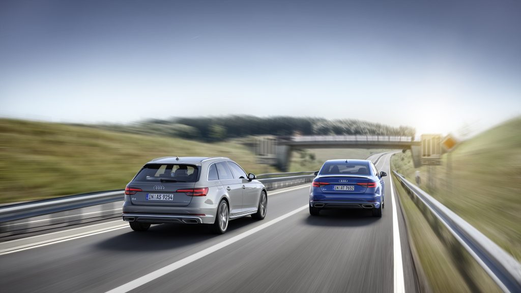 Audi A4 Avant, Dynamic photo, Colour: quantum grayAudi A4 Sedan, Dynamic photo, Colour: ascari blue