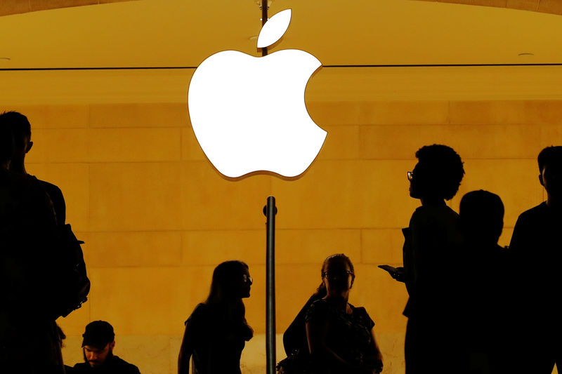 Apple redukuje produkcję nowych iPhone’ów!