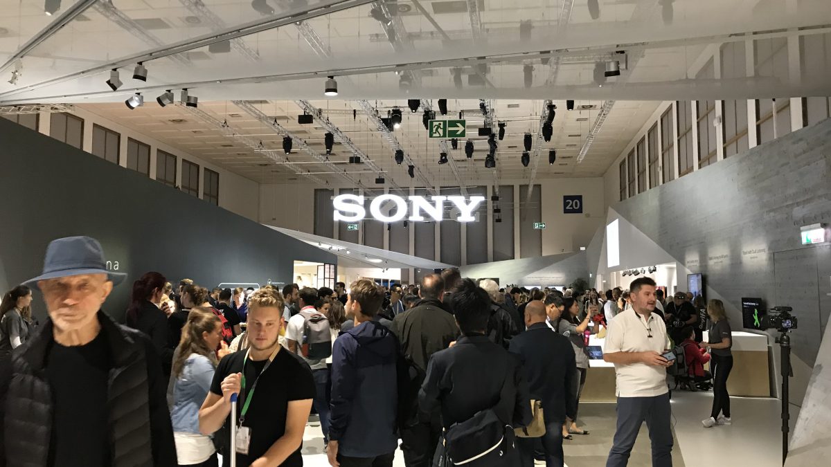 [IFA 2018] Sony przypomina światu, jak powinno robić się słuchawki nauszne. WH-1000XM3 to model kompletny