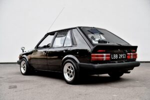 Mazda 323