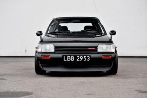 Mazda 323