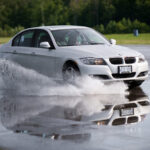 Aquaplaning - co to takiego i na czym polega?