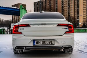 S90