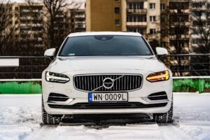 S90