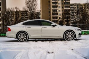 S90