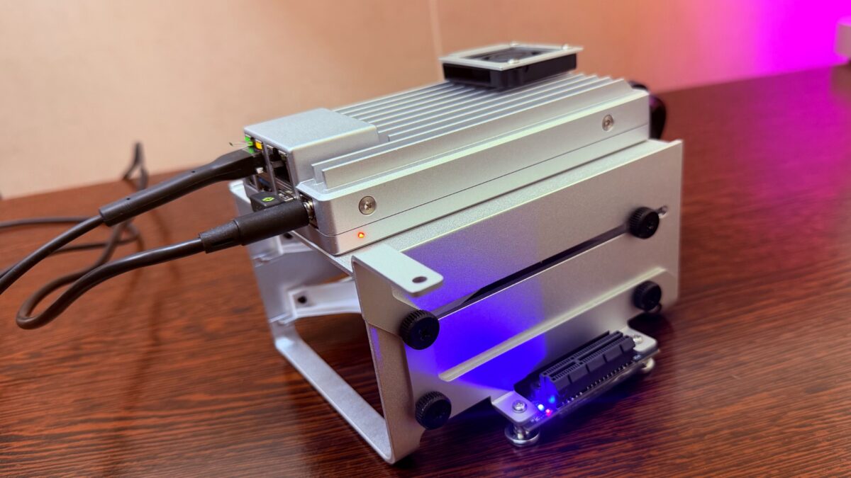 Niepozorny Gigant! ZimaBoard 2 – wysokowydajny jednopłytkowy serwer domowy x86