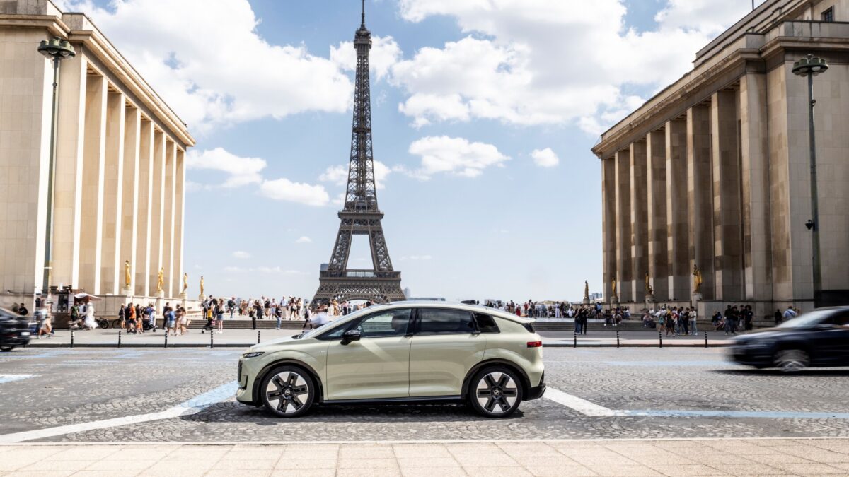 Audi A2 e-tron w Paryżu: 12,8 kWh/100 km i do 646 km zasięgu