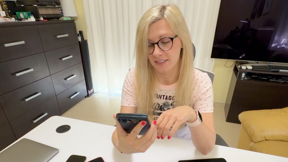 iPhone Duo oczami fanki iPhone’a 17 Pro - pierwsze wrażenia Kasandry (Kujonka i iPhone DUO)