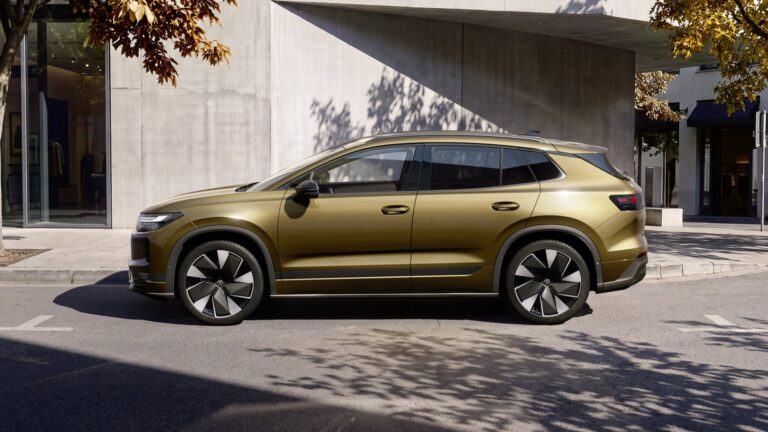 Volkswagen ID. Tiguan z boku