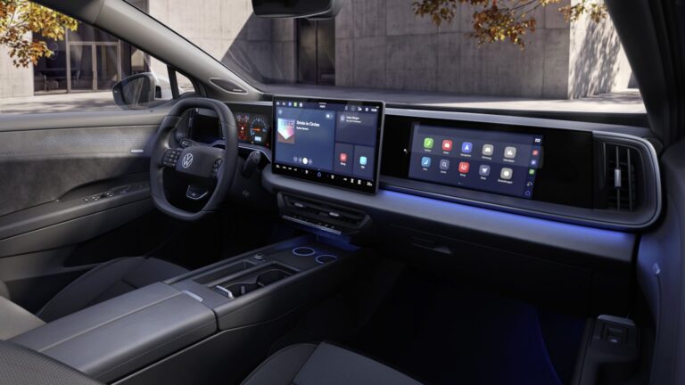 Volkswagen ID. Tiguan - wnętrze i ekrany